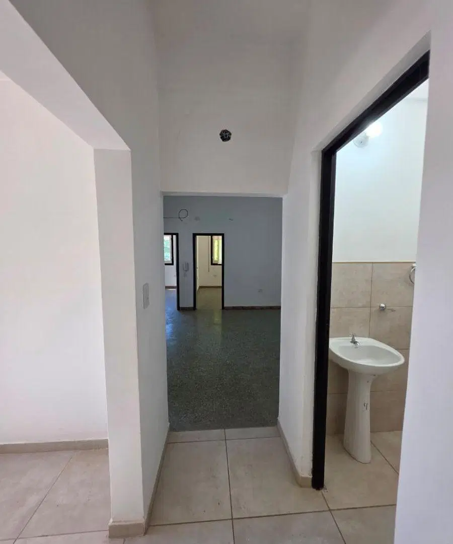 ALQUILER: LOCAL/OFICINA EN PLANTA ALTA - HIPÓLITO YRIGOYEN 714 5
