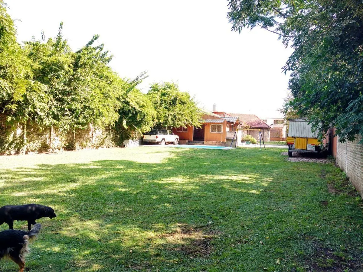 VENTA - Chalet tipo casaquinta - 17 x 60 - Luis Guillón 1