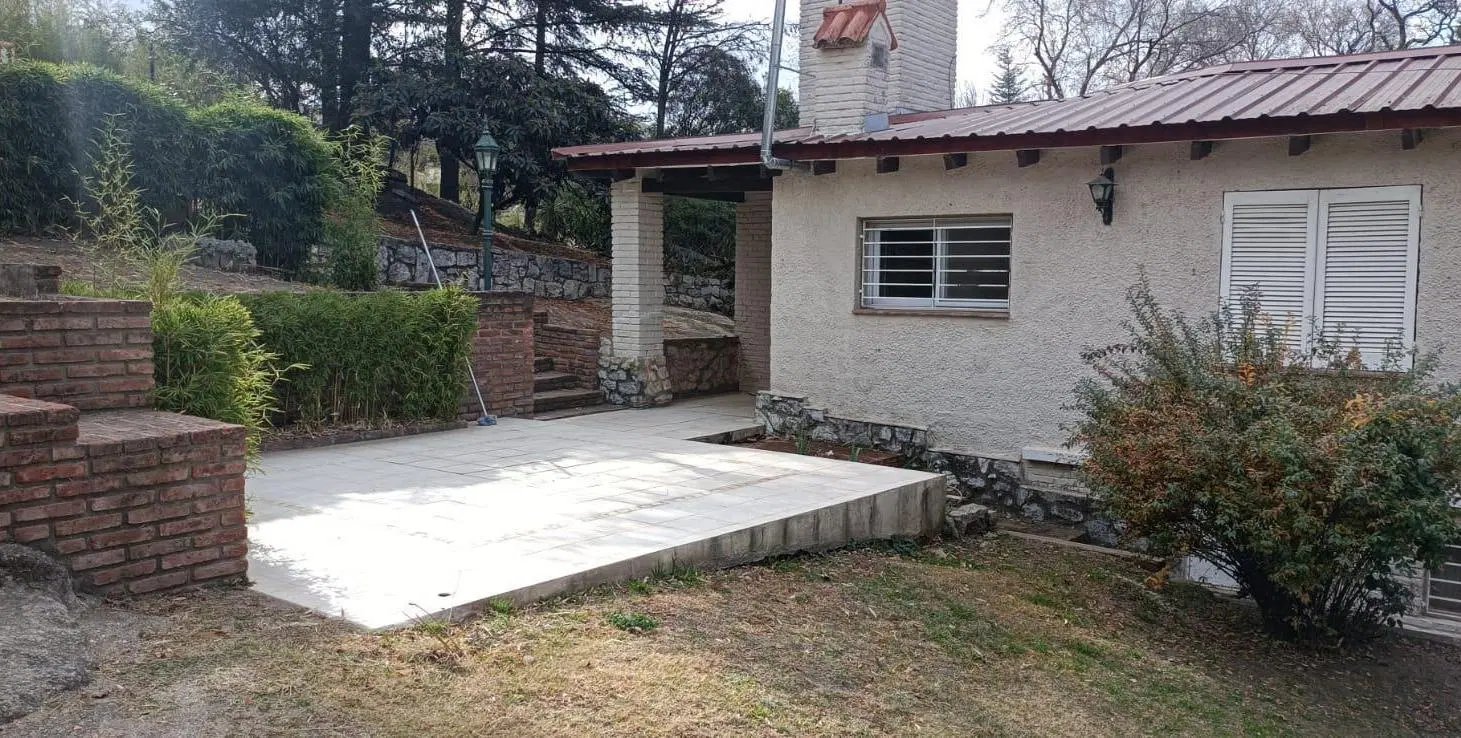 Casa con Pileta , amplio jardín- Villa del Lago - Carlos Paz 4