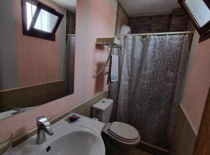 Foto de Casa en venta, tres plantas, 4 dormitorios, baños 3, living comedor, imagen 2