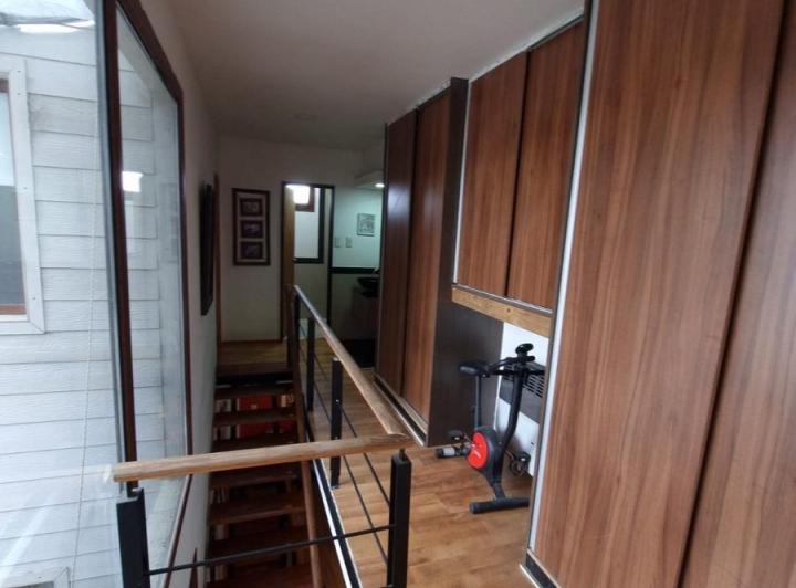 Foto de Casa en venta, tres plantas, 4 dormitorios, baños 3, living comedor, imagen 3