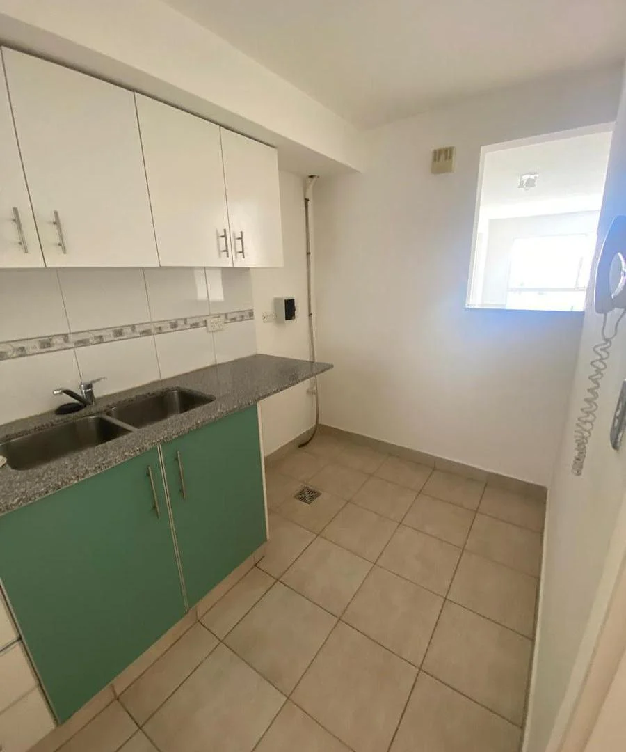 Foto de Alquiler Departamento 2 dormitorios - Leloir al 300, imagen 4