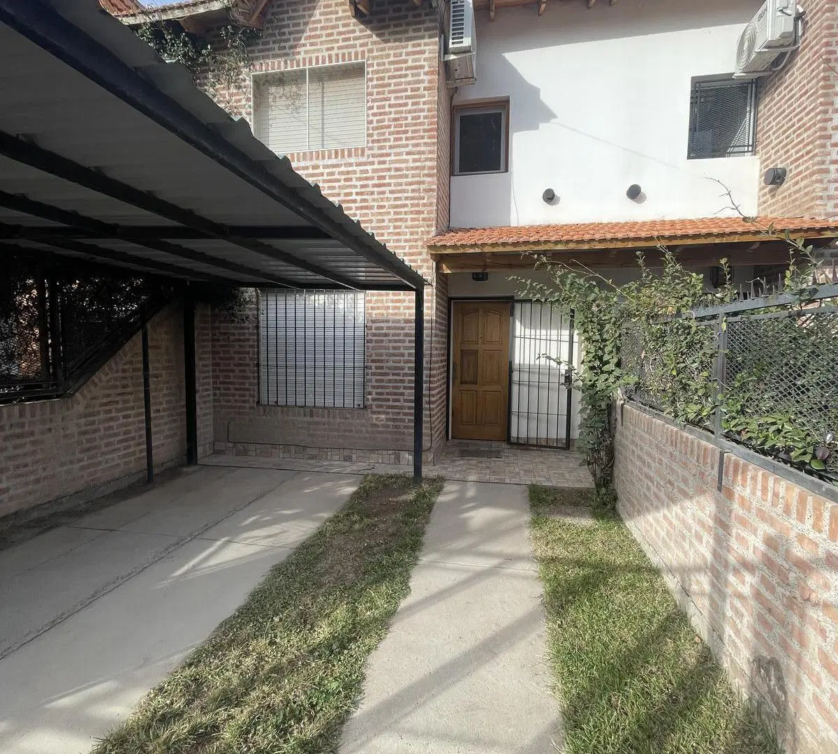 Triplex en alquiler 4