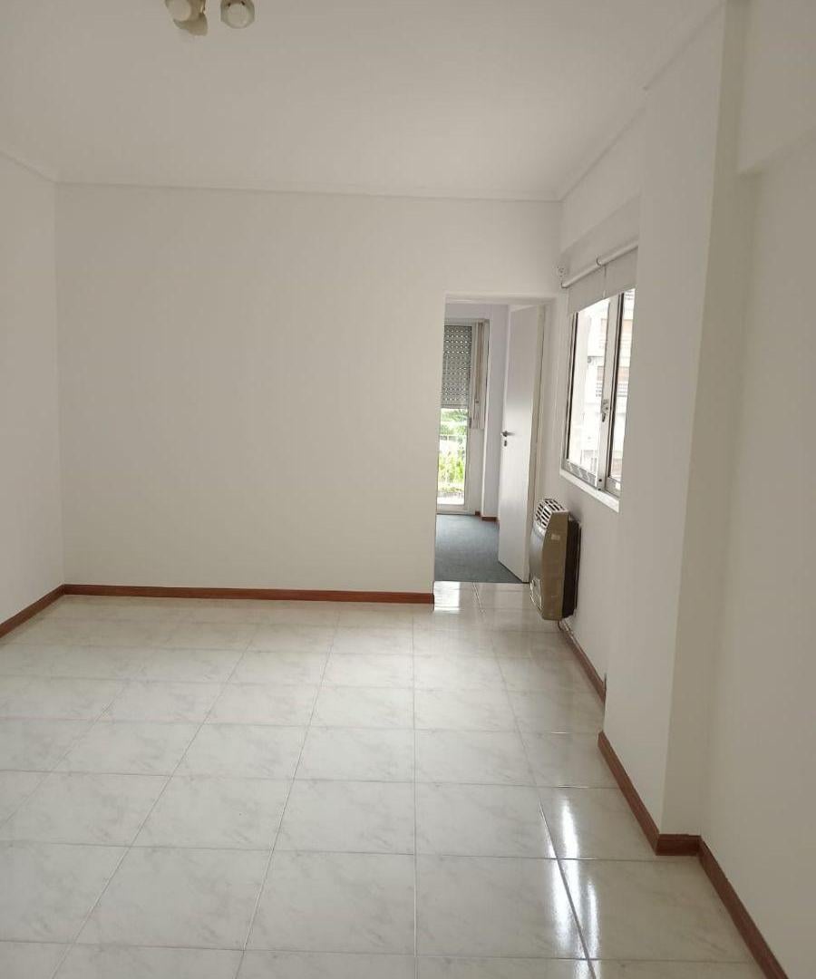 Foto de Departamento de 45 m² con 1 dormitorio en alquiler en Recoleta, imagen 1