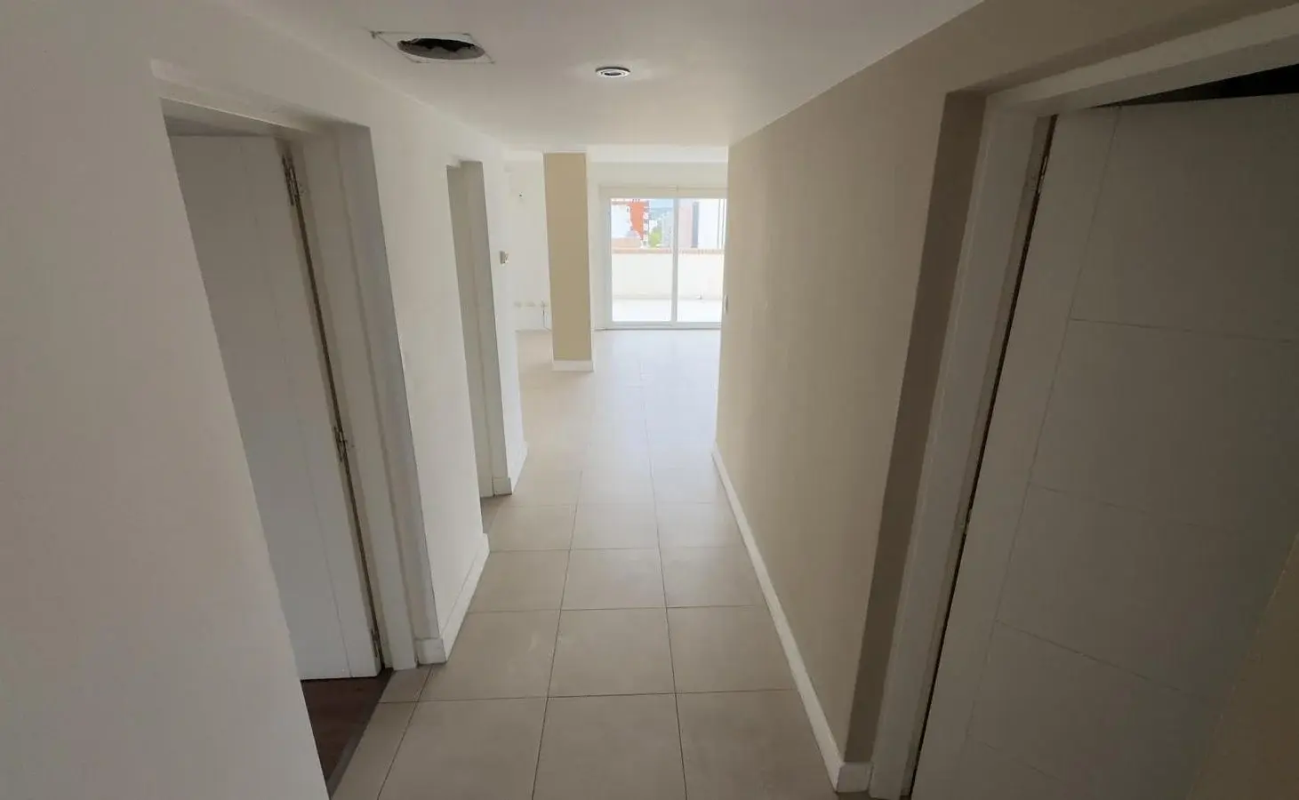 Departamento en Área Centro Este 3