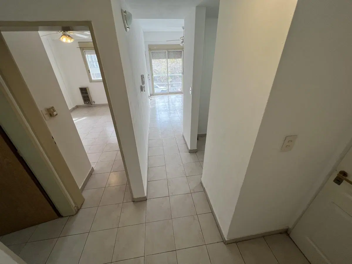 Departamento - Área Centro Este 4