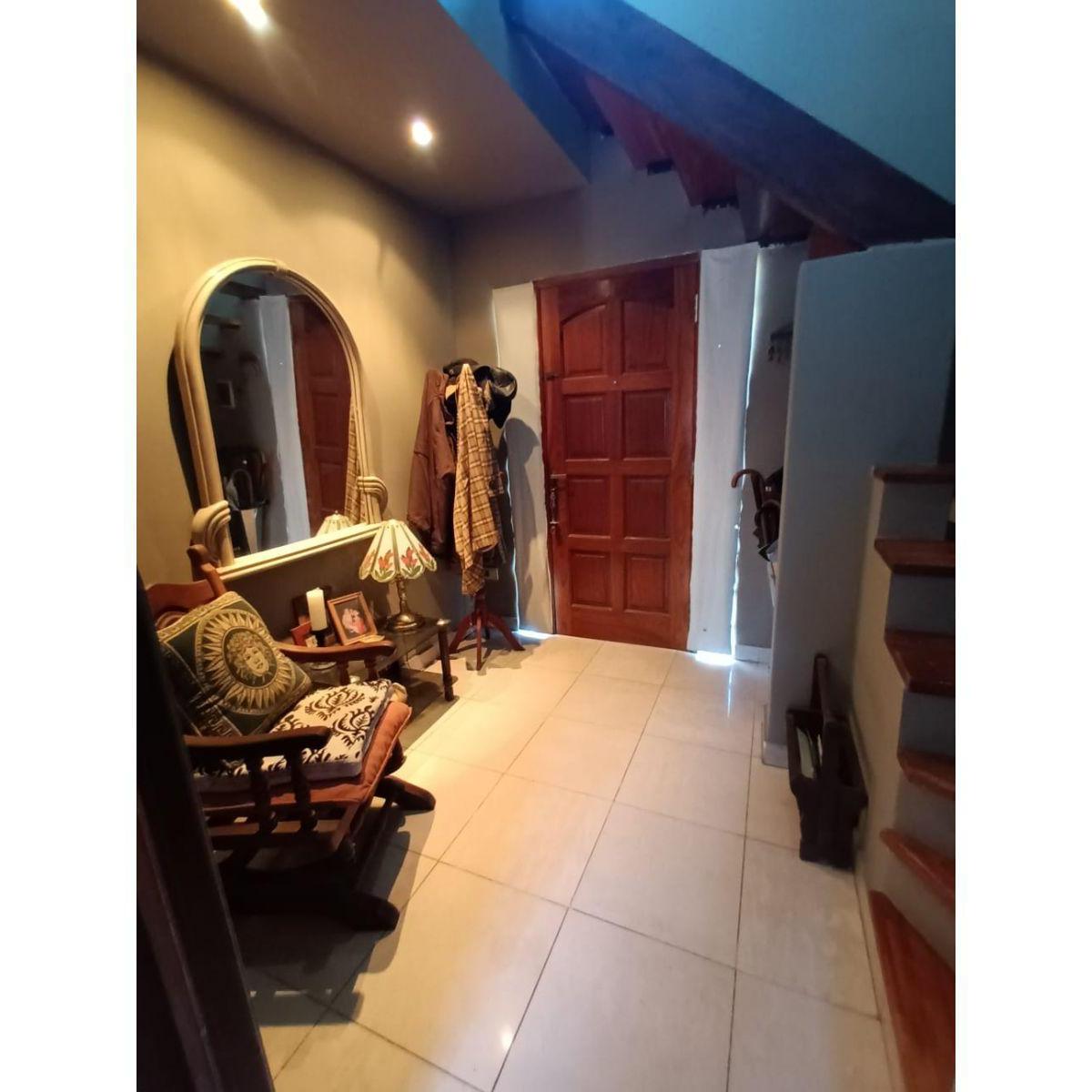 Casa en Venta - Funes 1