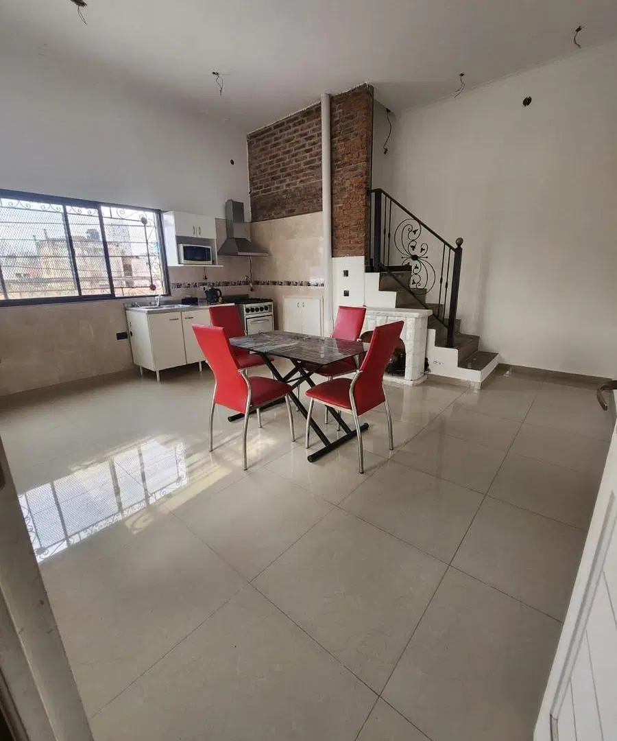 Casa en Lisandro De La Torre 4
