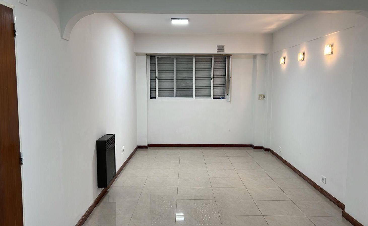 Departam3 AMB DE 75 M2 CON PATIO/ APTO PROFESIONAL