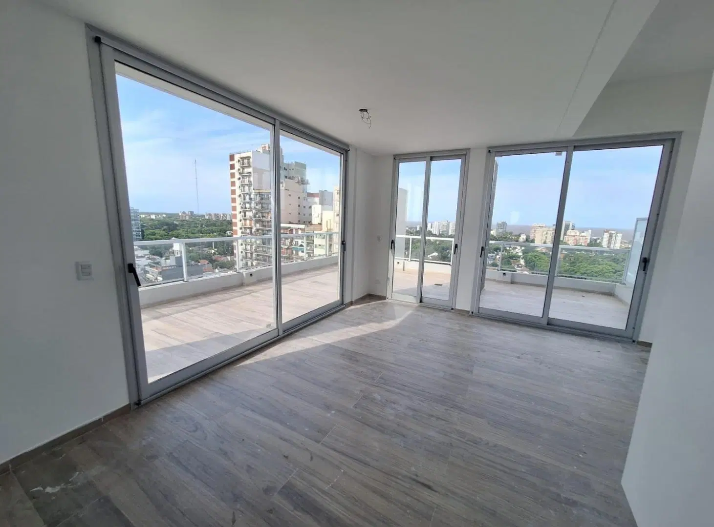 Duplex, Penthouse con vista al Rio y amenities 8