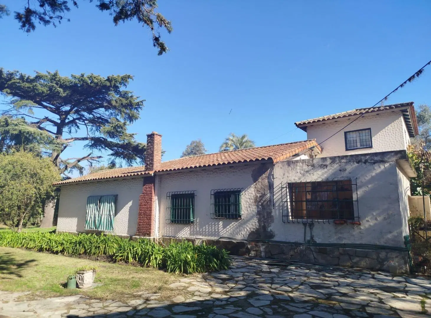 Casa Quinta en venta en la mejor zona de Moreno Centro 2