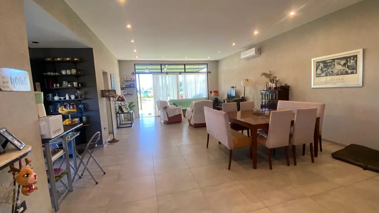 Casa en una planta con jardín, galería y piscina| Club Manuel Belgrano- Ing. Maschwitz 1
