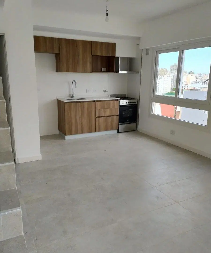 DUPLEX DE 2 AMBIENTES CON BALCÓN - VISTA PANORÁMICA! 1