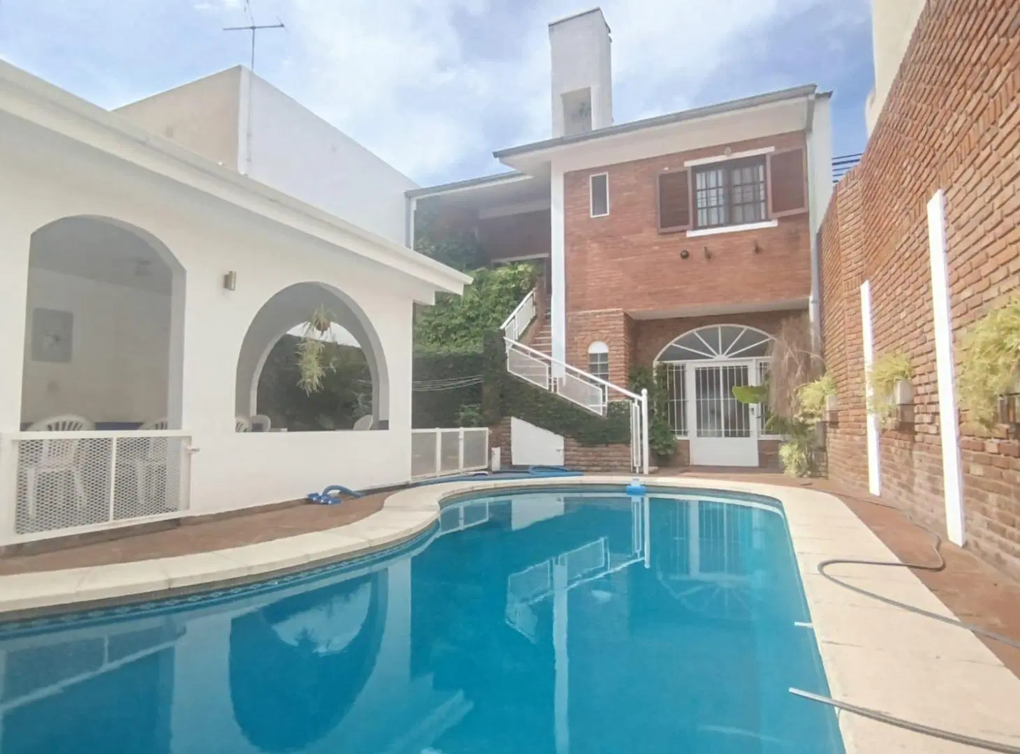 Gran Casa   Local en venta- OPORTUNIDAD- Villa Adelina 2