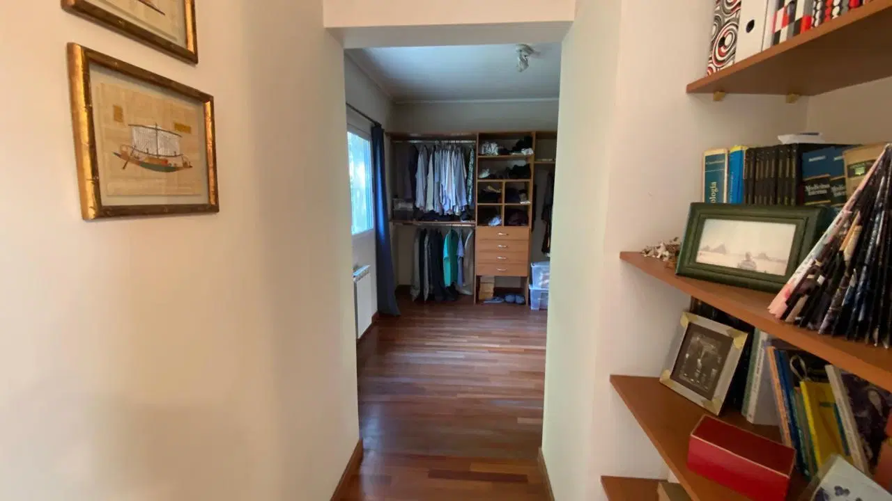 Casa 5 Ambientes en Los Jazmines Pilar del Este. Apta Crédito. Jardín y Galería. 5