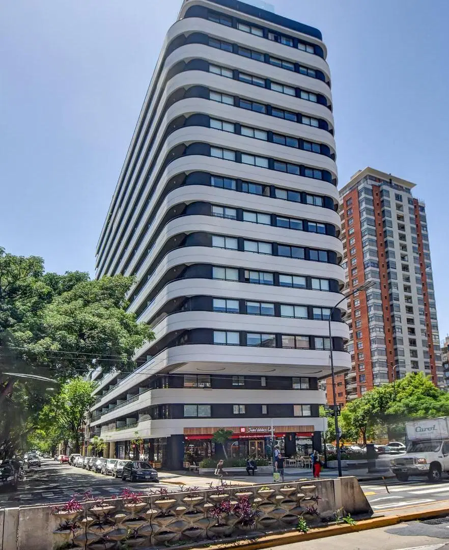 Departamento recién estrenado en mega Edificio premium con Pileta, Gym, SUM, Parrilla , Seg 24 hs ! 1