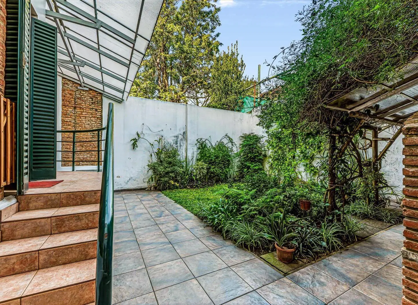 Casa de Estilo en Belgrano R | Jardín, Parrilla, Sótano | A metros de Plaza Castelli 3