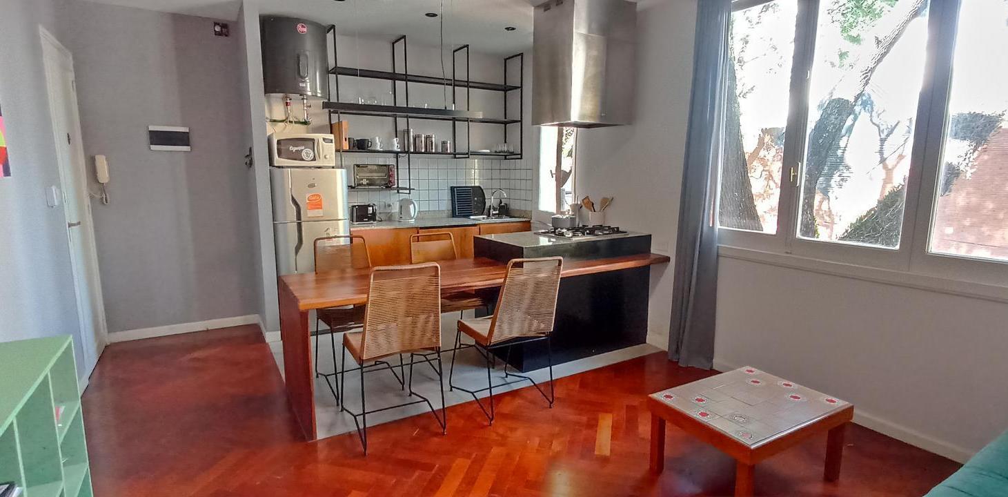 Foto de 2 AMBIENTES EN EL CORAZÓN DE BELGRANO! COCINA RECICLADA Y TODO RENOVADO!, imagen 1