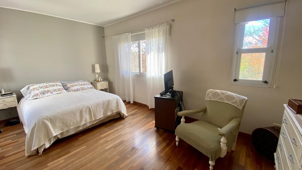 Foto de Casa 5 Ambientes en Los Jazmines Pilar del Este. Apta Crédito. Jardín y, imagen 2