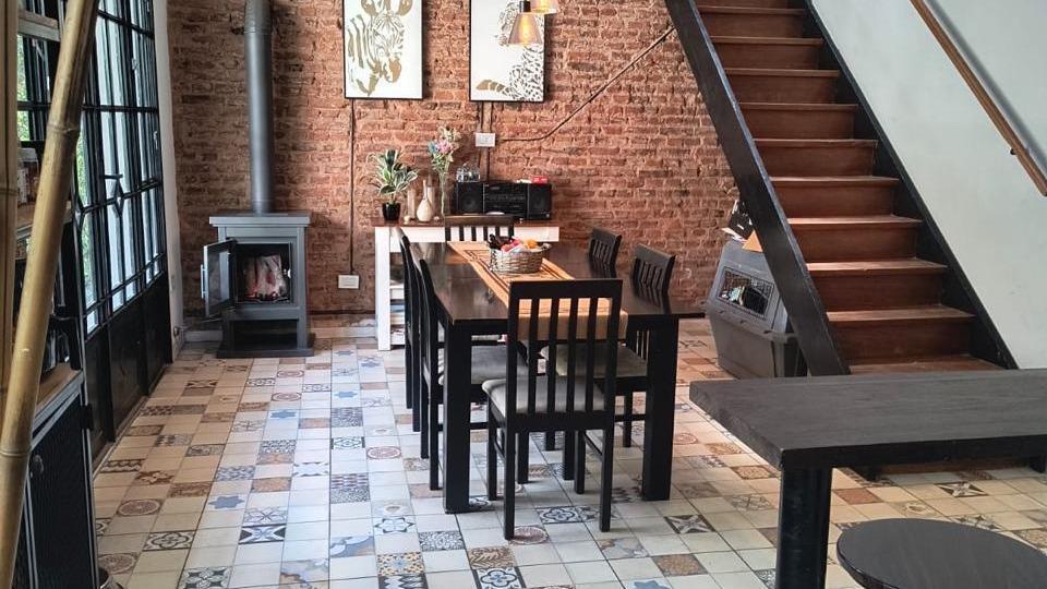 Foto de Casa 5 amb reciclada con galeria, patio y parrilla, imagen 3