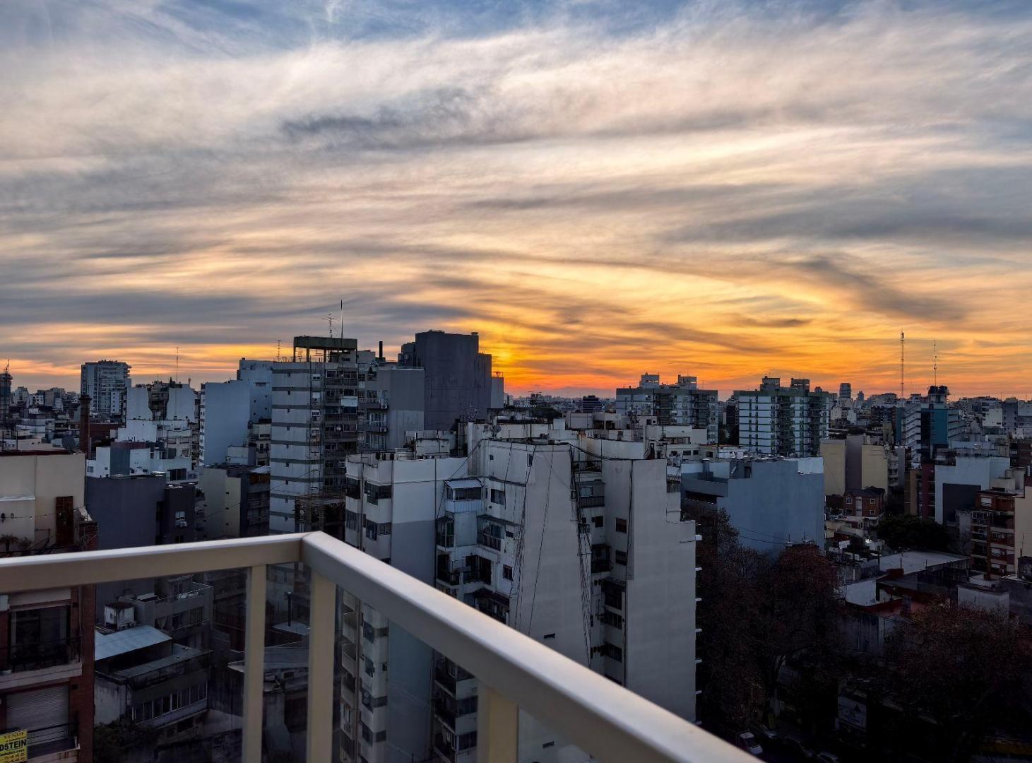 Foto de Duplex de 2 ambientes, súper luminoso, próximo a Parque Centenario, imagen 5