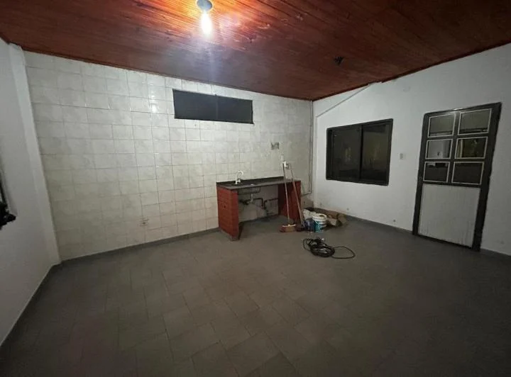 DEPARTAMENTO AMPLIO 2 DORMITORIOS - AV. HERNANDARIAS 1461 1