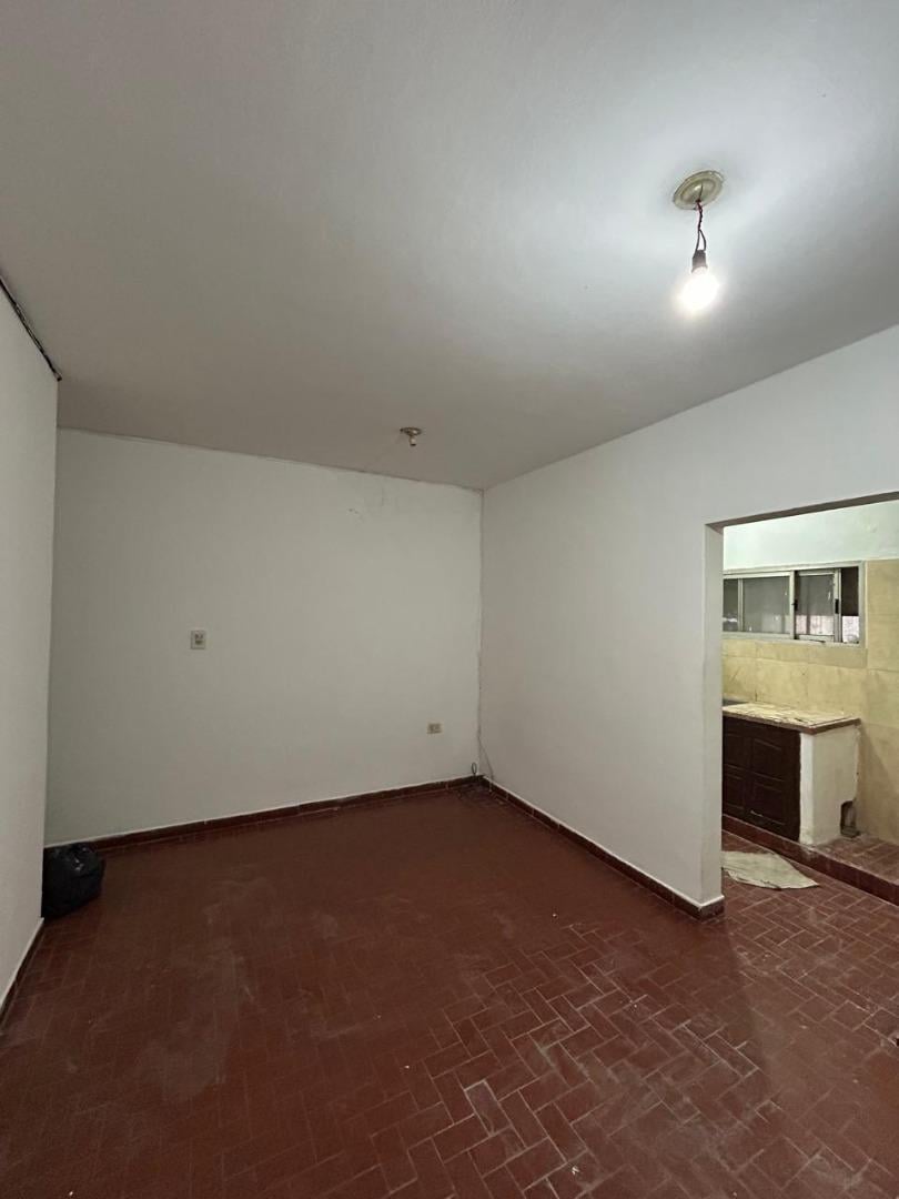 OBLIGADO Nº 614, Oficina c/2 habitaciones.-