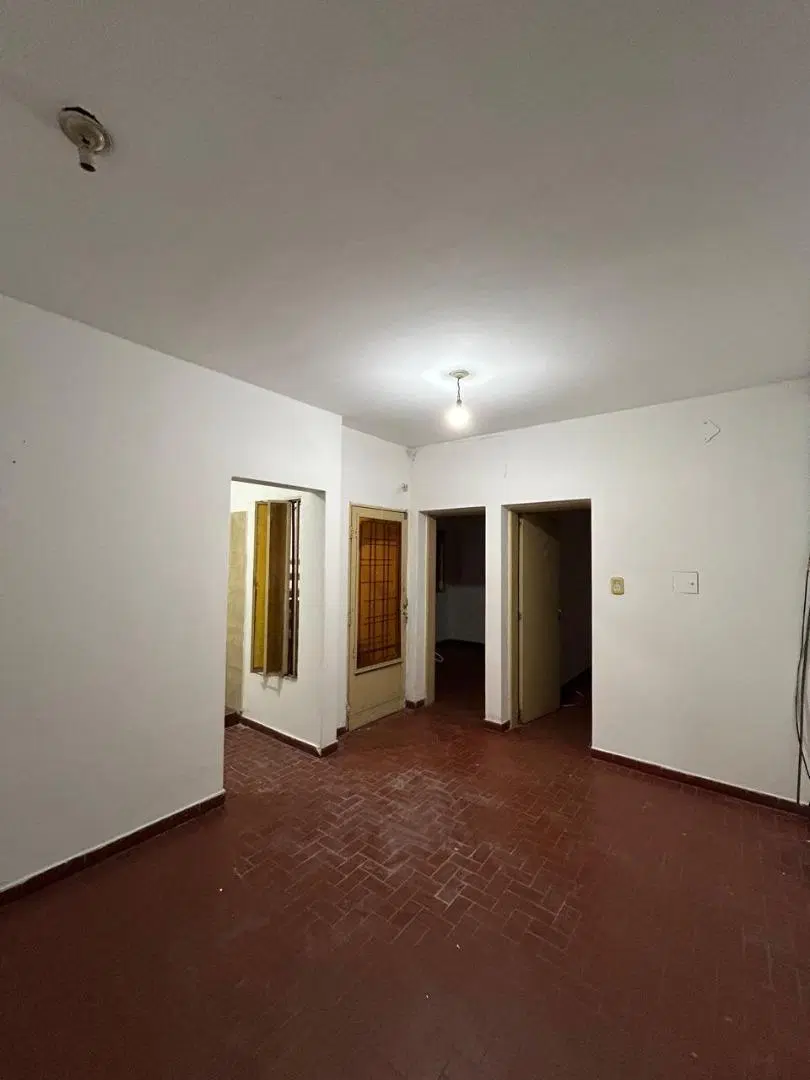 OBLIGADO Nº 614, Oficina c/2 habitaciones.- 2