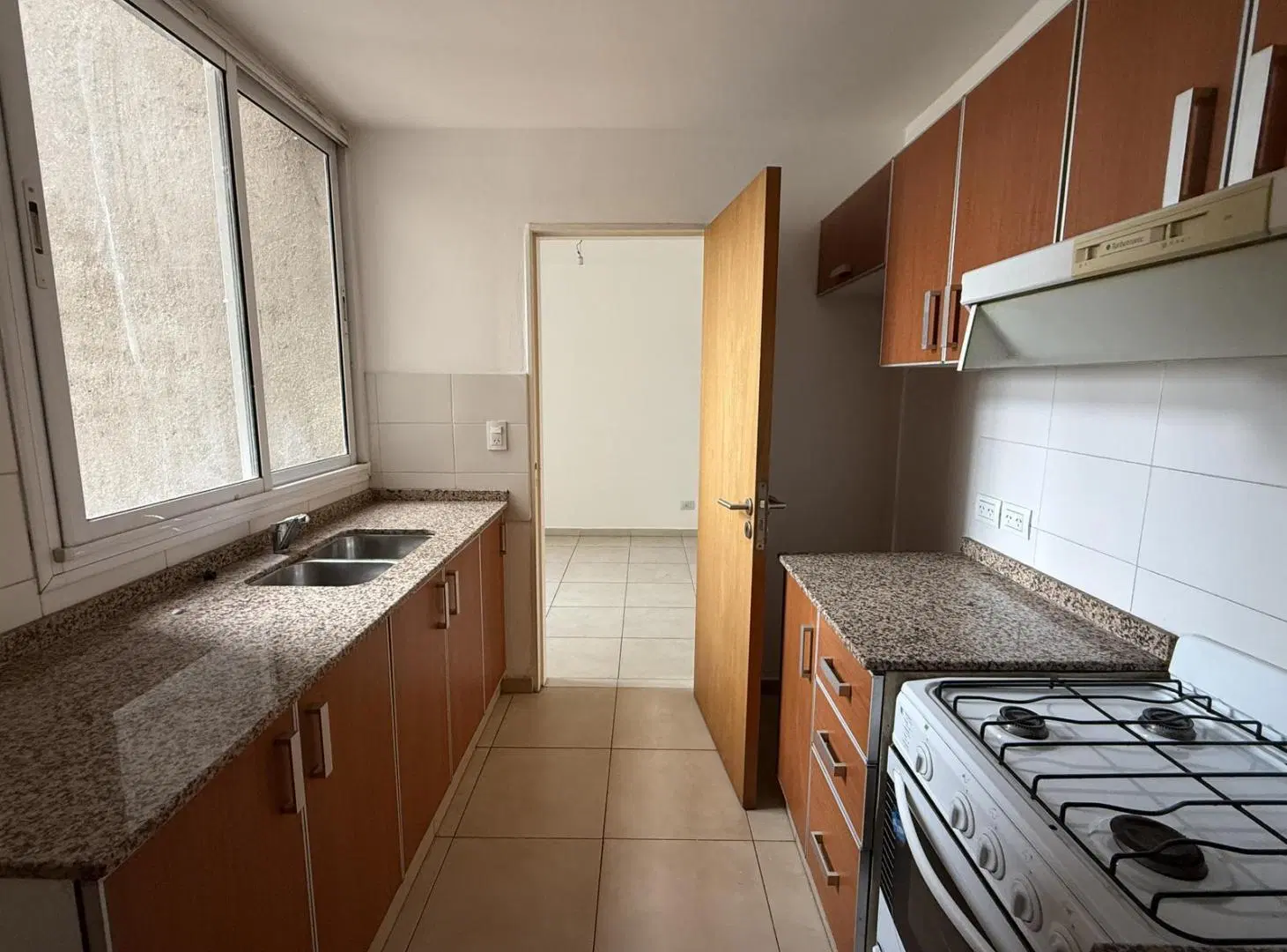 ALQUILO DEPTO. MUY AMPLIO externo con balcon NUEVA CORDOBA 5