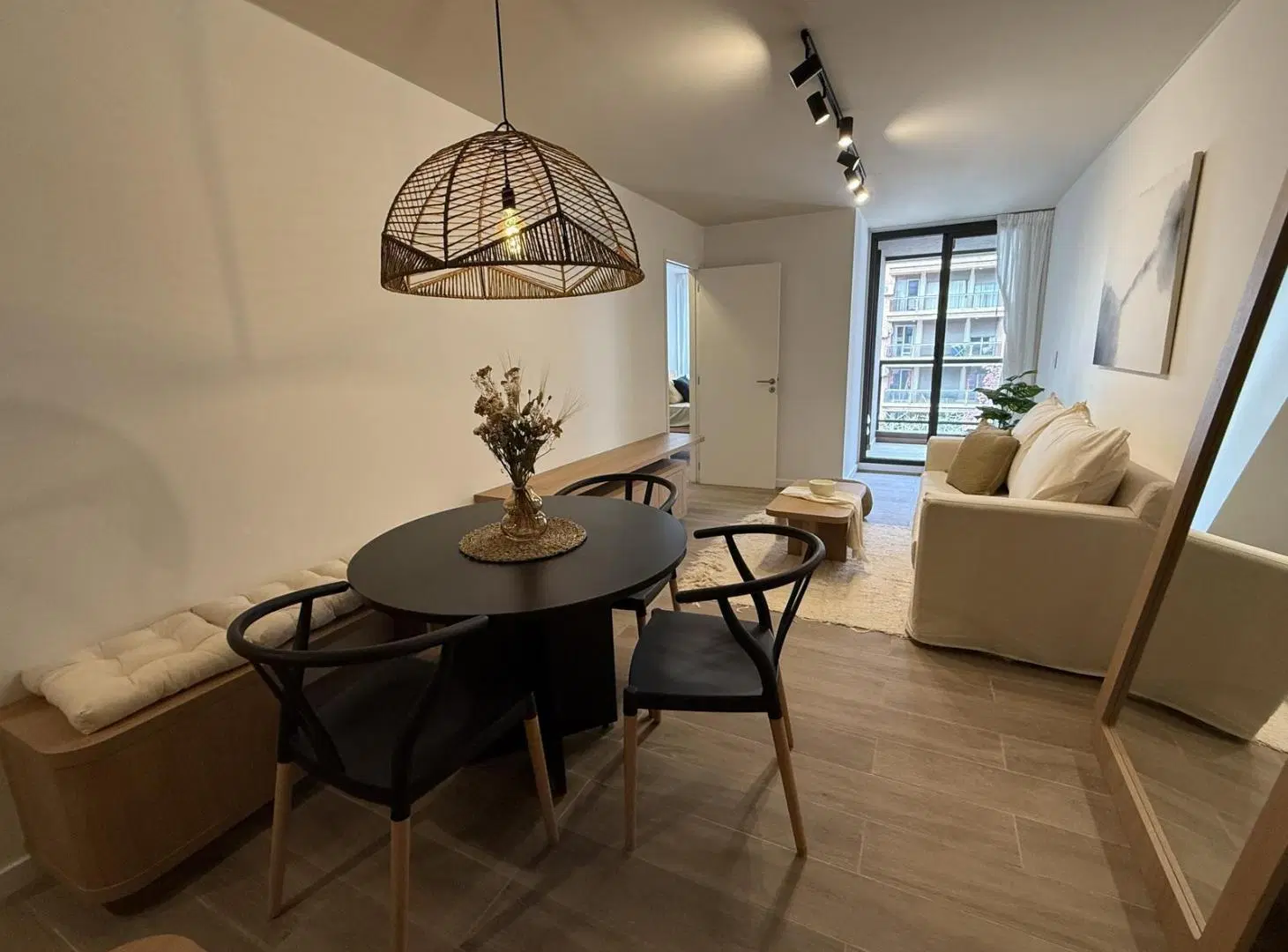 Nueva Cordoba FRENTE con TERRAZA propia PISO ALTO OPCIONAL COCHERA 1