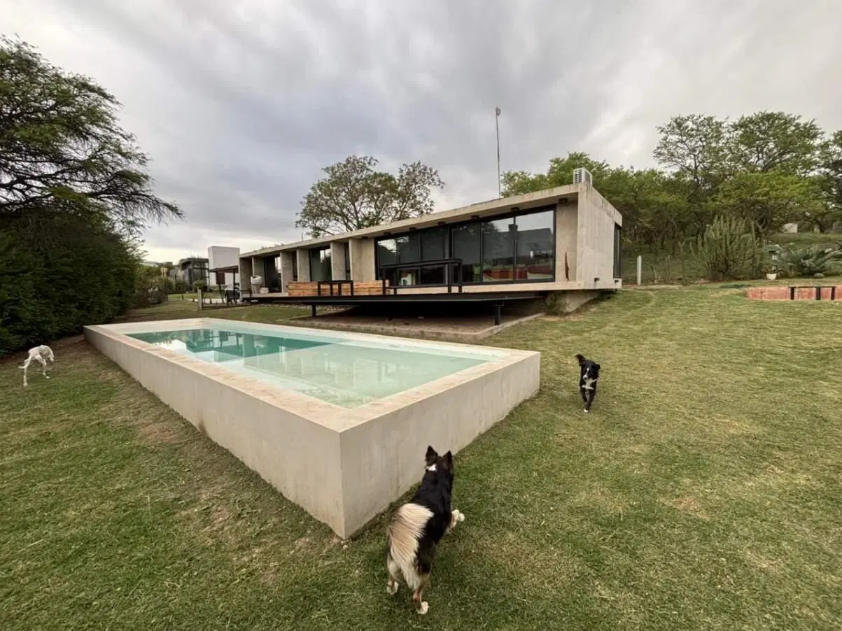 Casa de Diseño en Valle del Golf  Hormigón Visto    Materiales PREMIUM 2