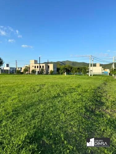 Listo para Construir!!  PARTE ALTA del BARRIO. Tejas 4. Obra de Gas Pagada
