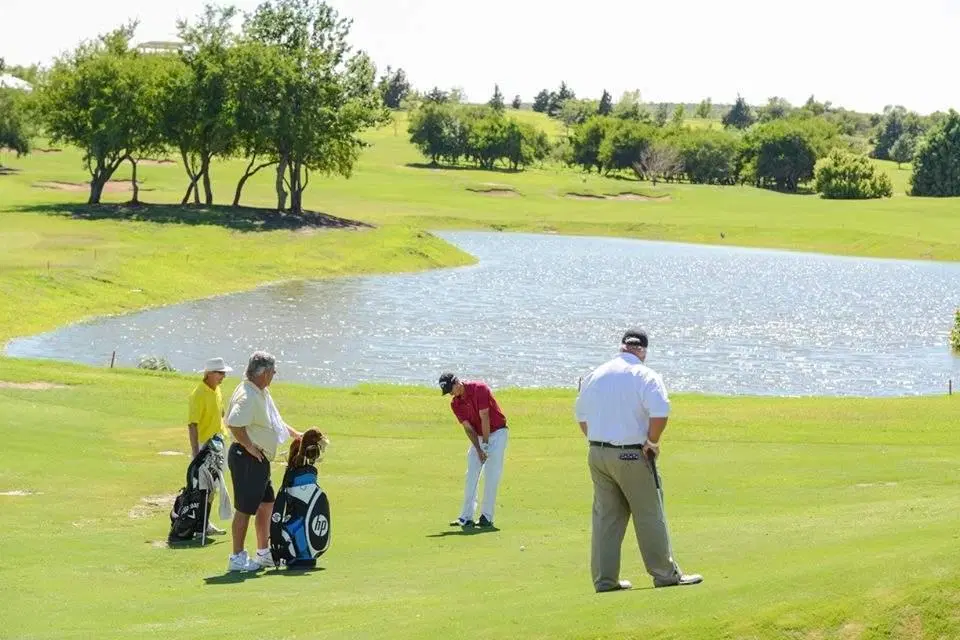 Lote Central de 1530m2, Zona Privada en Cul de Sac. Listo para construir. Country Valle del Golf 5