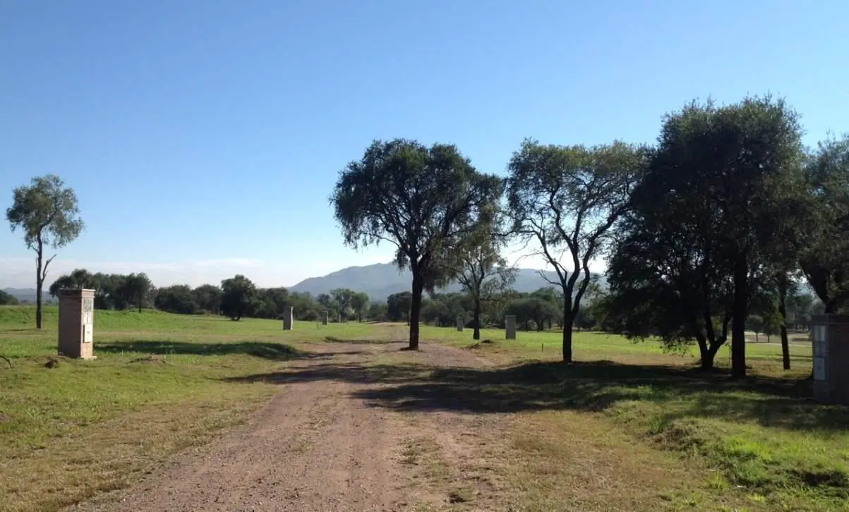 Zona Central, Lote 800m2, 22mts de Frente. Listo para construir. Country Valle del Golf 3