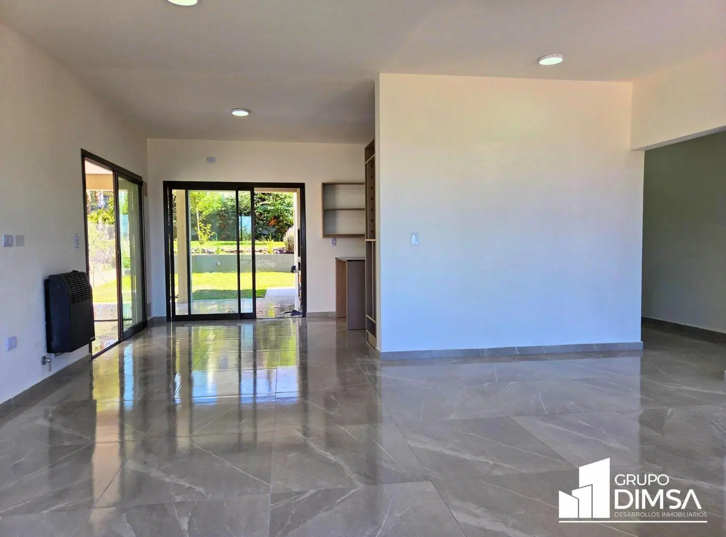 A Estrenar! Casa en Venta 2 Dorm de Diseño Bien Pensado. Barrio Privado Tejas IV 5