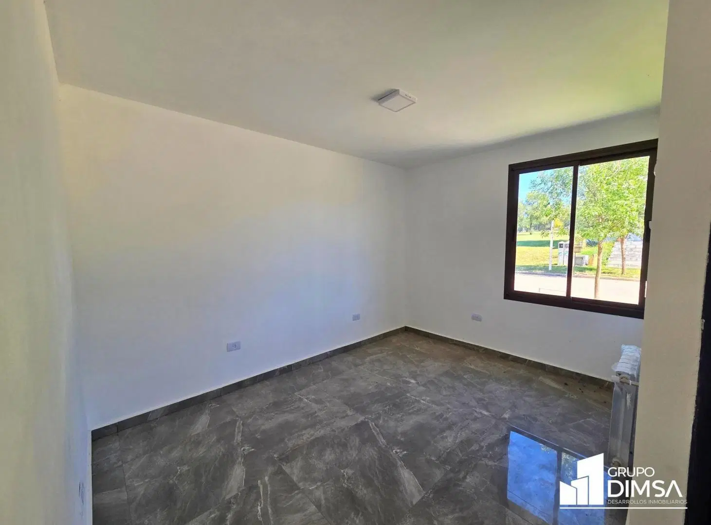 A Estrenar! Casa en Venta 3 Dorm de Diseño Bien Pensado. Barrio Privado Tejas IV 4