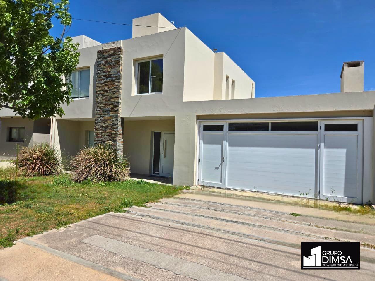 Casa en Venta en Tejas Cuatro Vistas a las Sierras, seguridad y Calidad Premium (ALQUILADA)