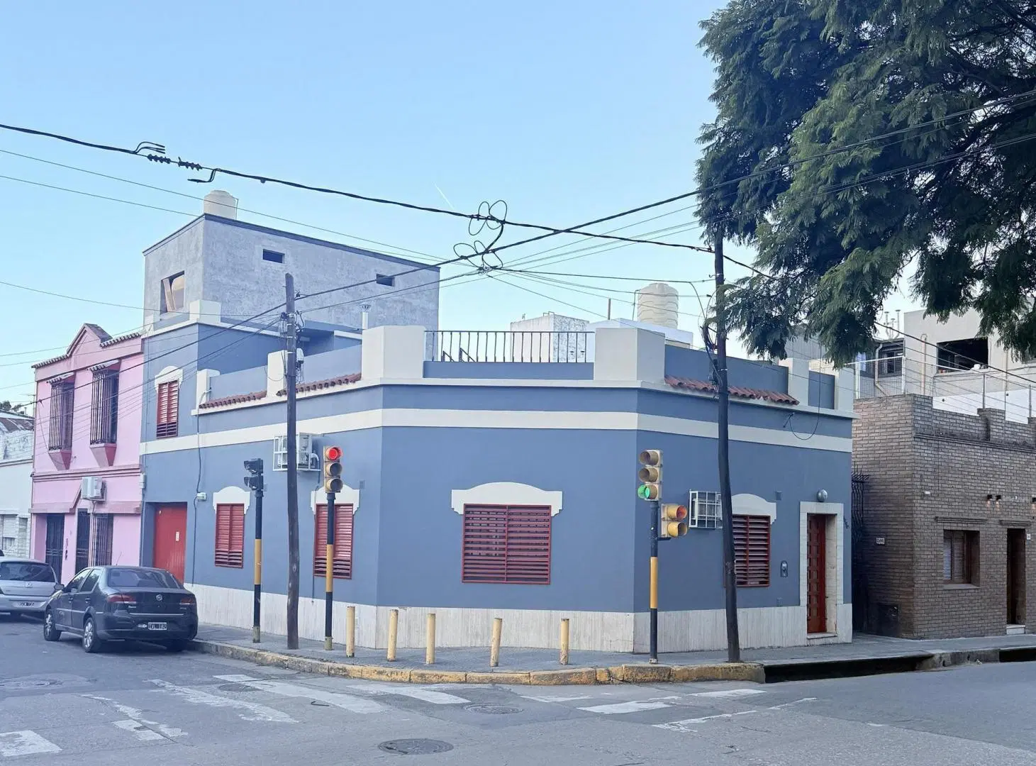 Casa en Venta en Dean Funes 1590 esq Neuquén 4