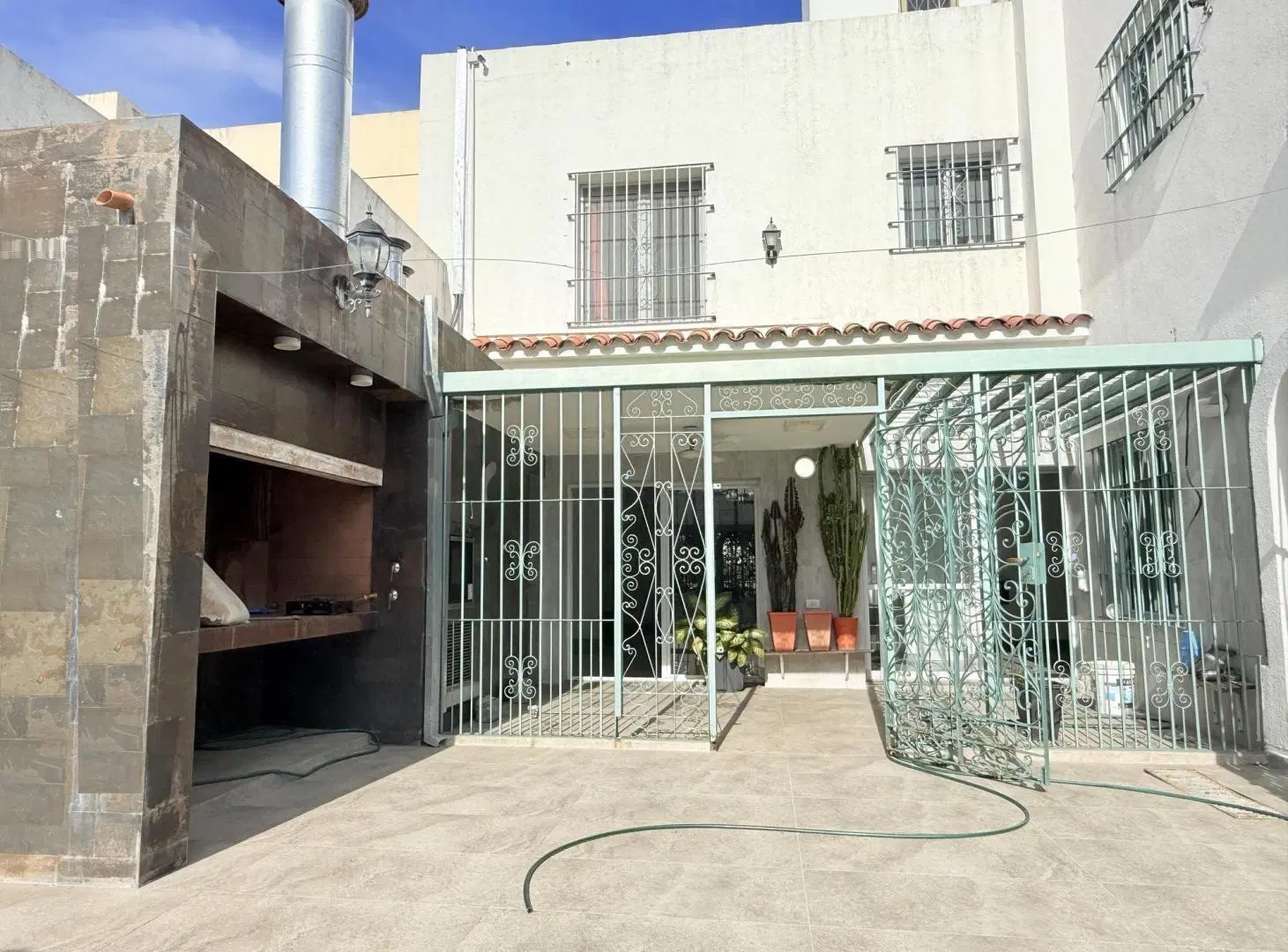 Casa de 3 Dormitorios en Venta en B Alberdi - Quintas de Santa Ana 3