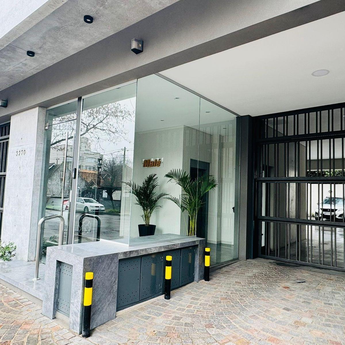 Departamento en Las Heras 3200 de cuatro ambientes con terraza privada y cochera
