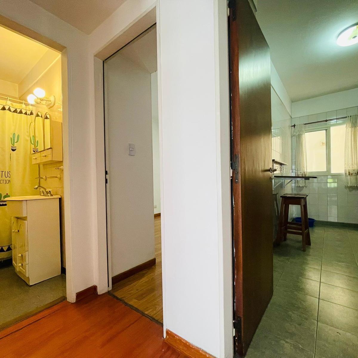 Foto de Departamento en Av. Independencia 1000 de tres ambientes con balcon, imagen 4