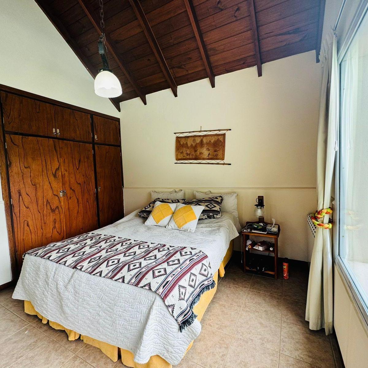 Foto de Casa en Sierra de los Padres zona Golf de tres ambientes con piscina, imagen 2