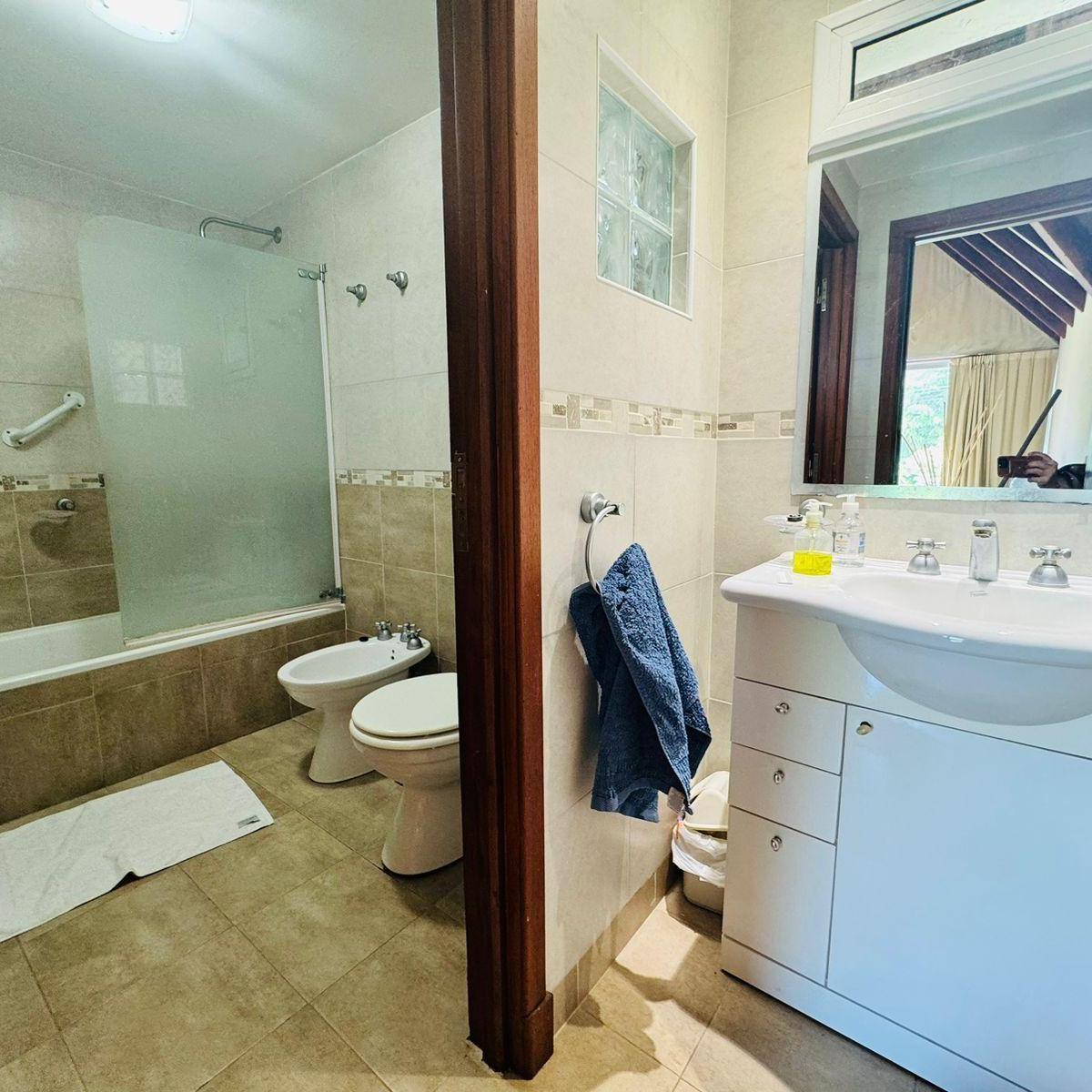 Foto de Casa en Sierra de los Padres zona Golf de tres ambientes con piscina, imagen 4