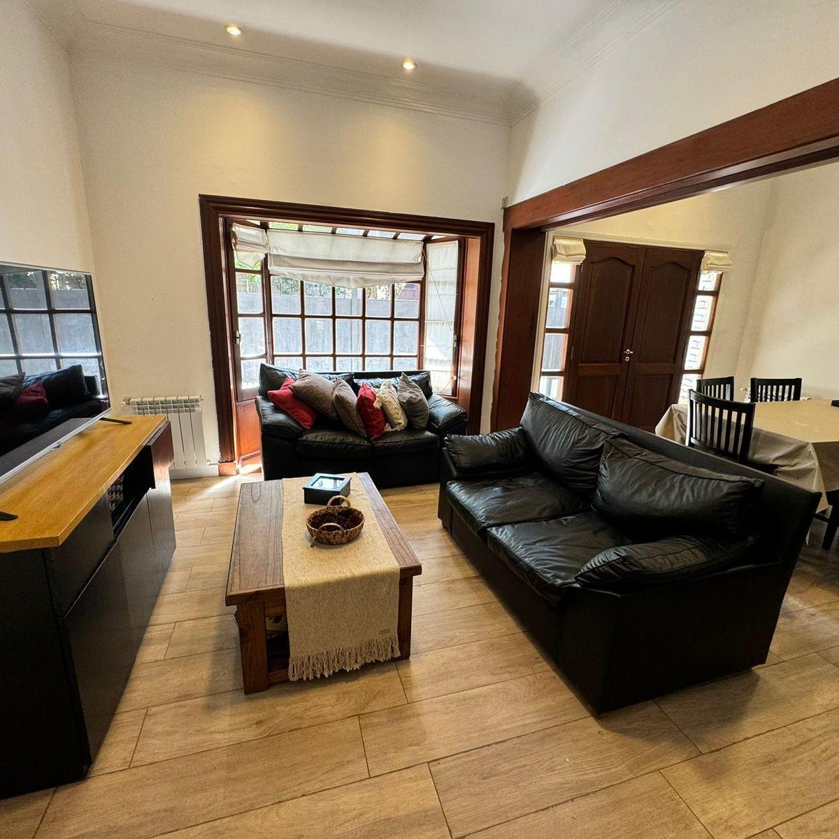 PH en Garay 2600 de Cuatro Ambientes con Quincho y Garage 1
