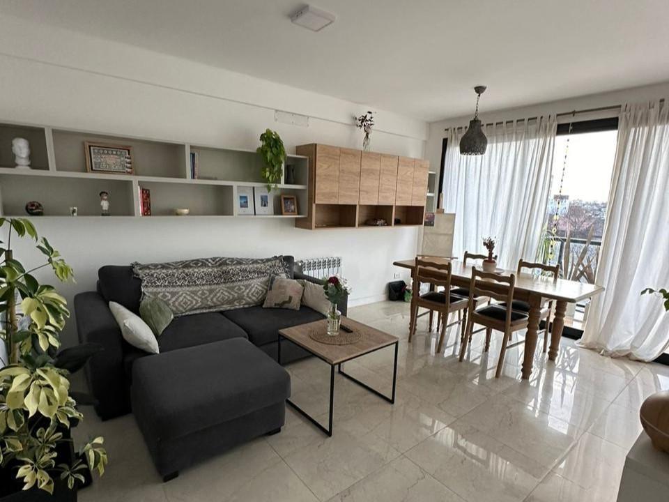 Departamento en Salta 4000 de dos ambientes con balcón y cochera