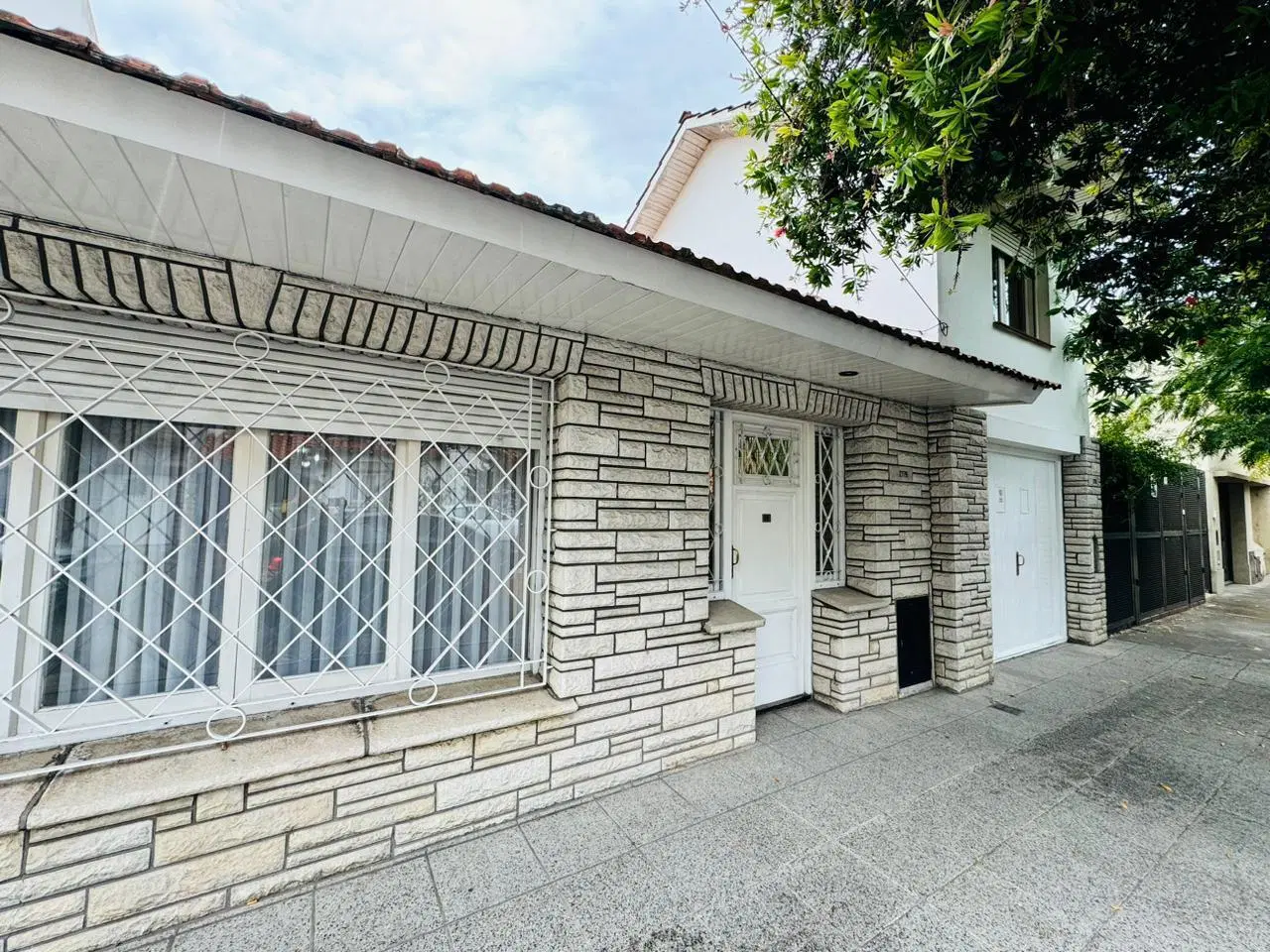 Casa en Garay 2700 de cuatro ambientes con garage y quincho 3