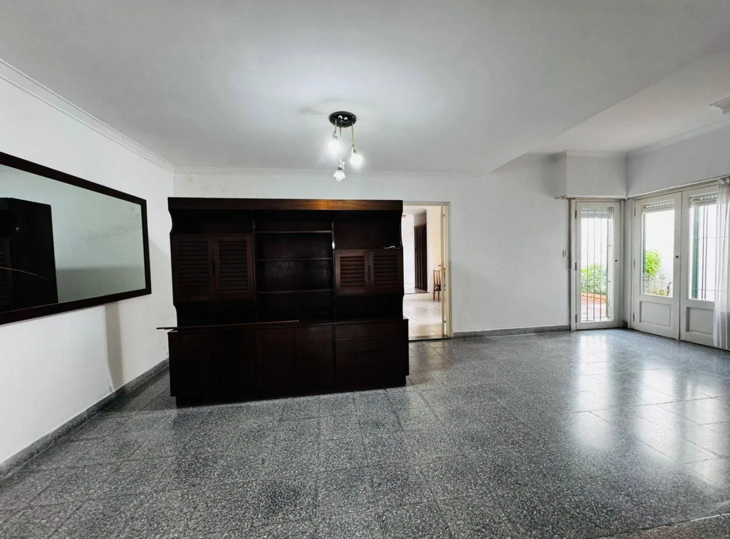 Casa en Garay 2700 de cuatro ambientes con garage y quincho 5