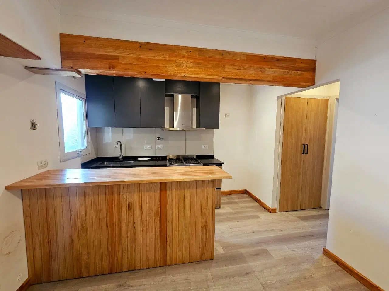 Departamento en Alvarado 1600 de dos ambientes reciclado en alquiler 5
