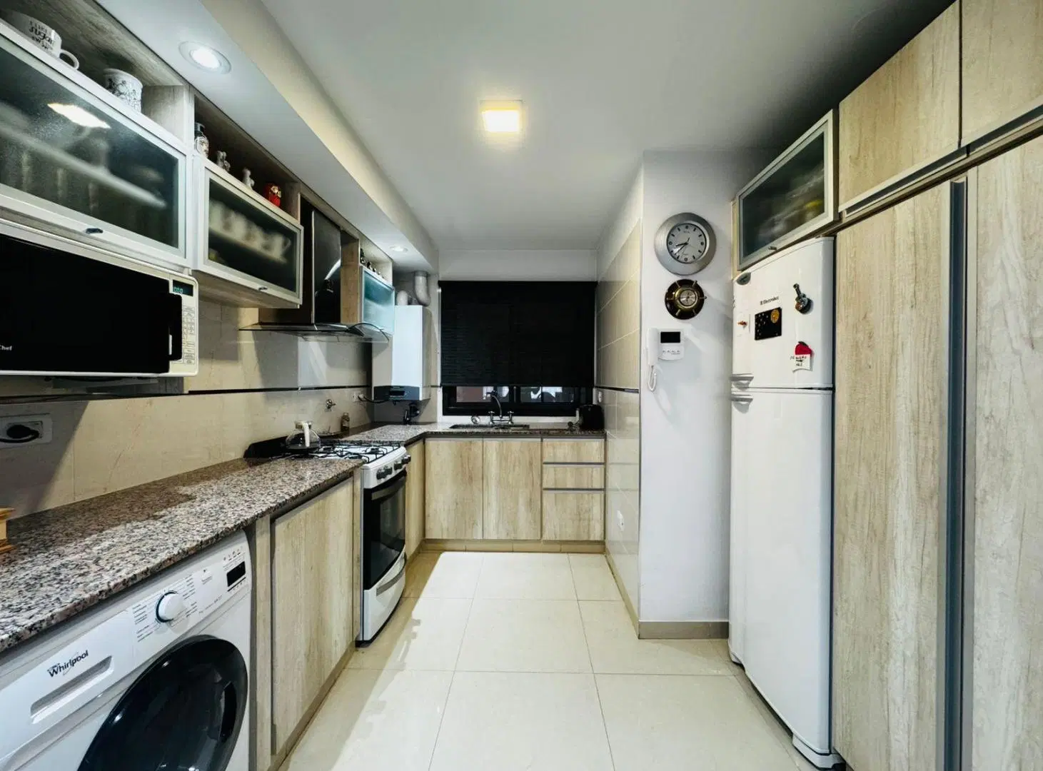Departamento de tres ambientes con cochera en Av. Colon 3000 5