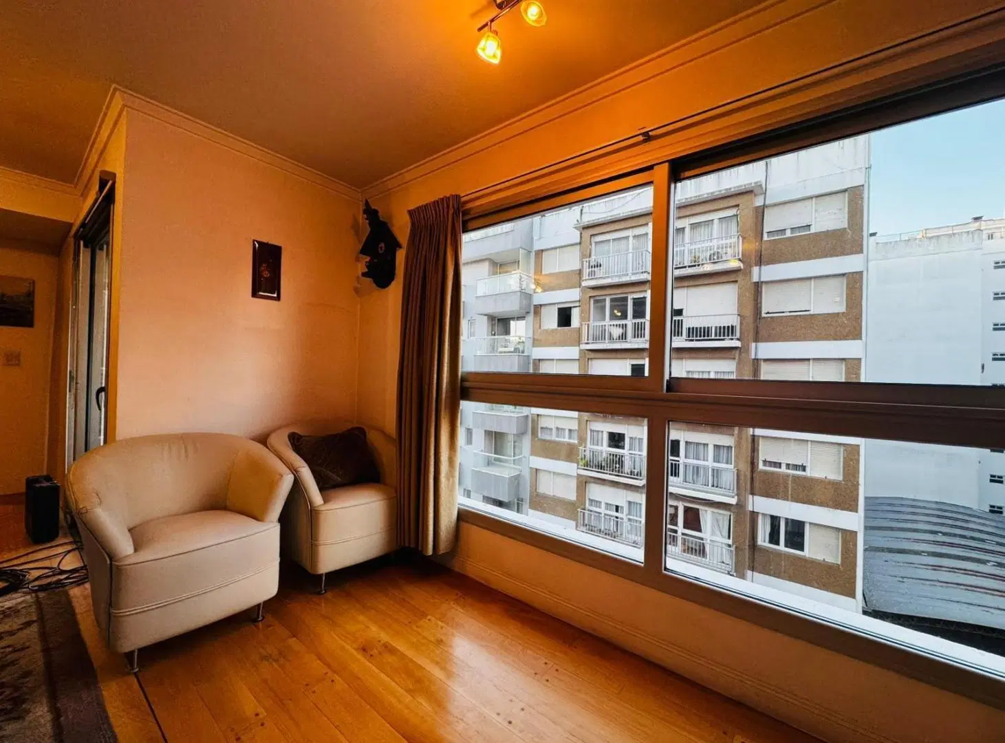 Departamento de tres ambientes con cochera en alquiler 24 meses 2